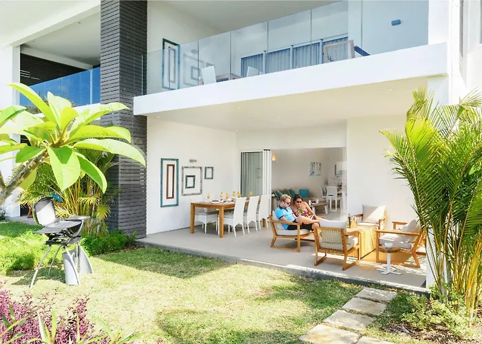 Myra Seafront Suites With Lov
